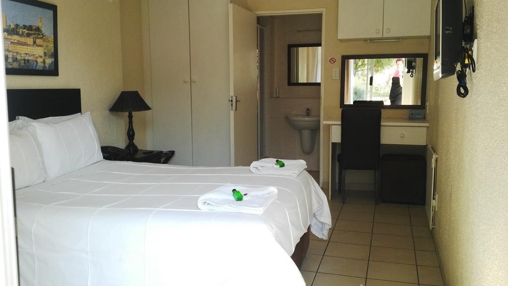 Elizabeth Lodge Boksburg Bagian luar foto